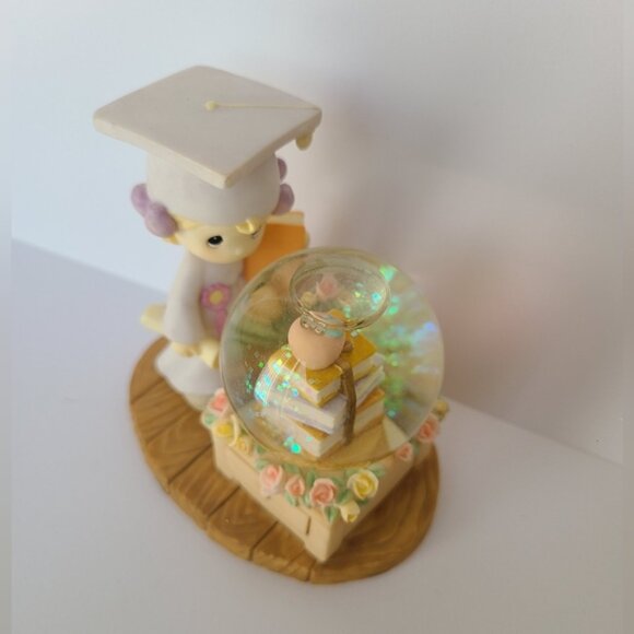 Vintage Precious Moments Girl Graduation Collectible Water globe Figurine - Picture 2 of 6